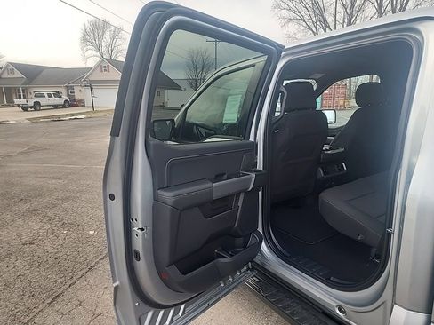 New 2026 Ford F150 XLT w/ XLT Black Appearance Package image 18