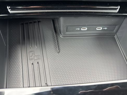 New 2026 Volkswagen Atlas Cross Sport SEL R-Line image 26