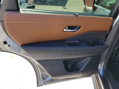 New 2026 Nissan Pathfinder Platinum w/ Cargo Package image 26