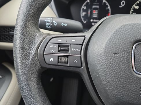 Certified 2024 Honda HR-V LX image 17