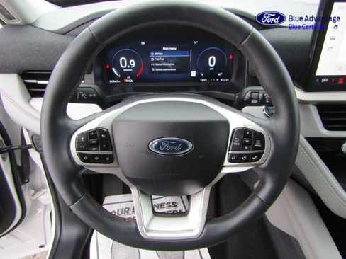 Certified 2025 Ford Explorer Active w/ Active Comfort Package AWD/4WD image 15