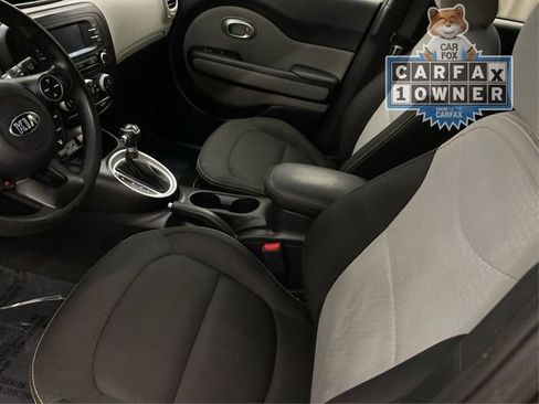 Used 2016 Kia Soul + FWD image 10