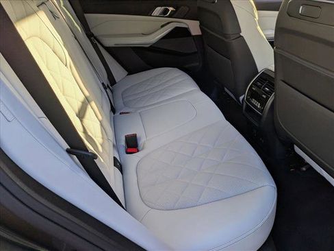 Used 2025 BMW X5 xDrive40i w/ Climate Comfort Package image 20