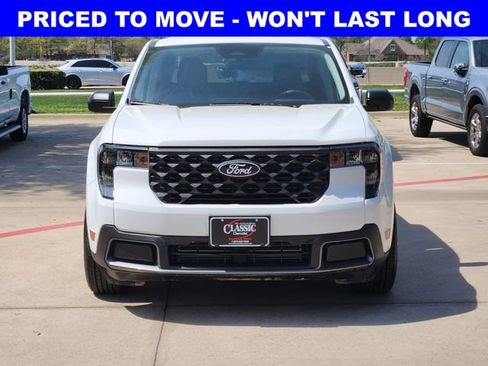 Used 2025 Ford Maverick XLT w/ Equipment Group 302A AWD/4WD image 10