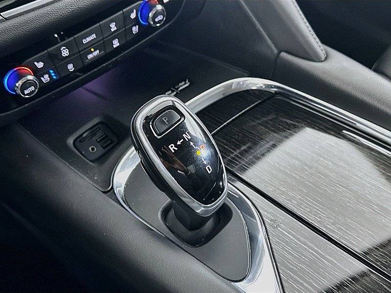 Used 2020 Buick Enclave Avenir w/ Avenir Technology Package AWD/4WD image 19