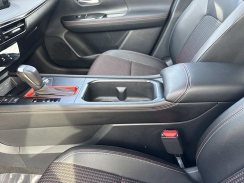 Certified 2025 Nissan Kicks SR image 20