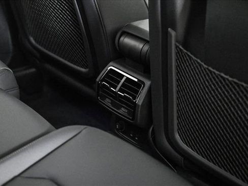 Certified 2025 Audi Q3 2.0T Premium w/ Convenience Package image 18