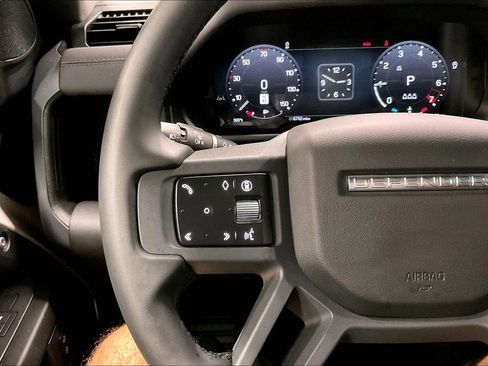 Used 2026 Land Rover Defender 110 S AWD/4WD image 11