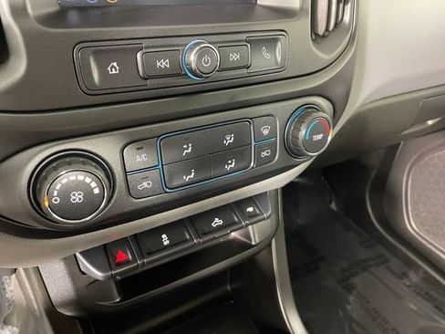 Used 2021 Chevrolet Colorado W/T w/ WT Convenience Package AWD/4WD image 8