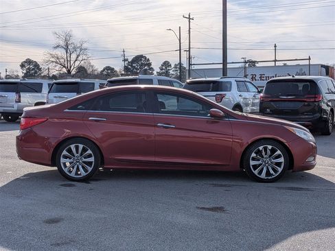 Used 2011 Hyundai Sonata SE w/ Navigation & Sunroof Pkg 4 image 6