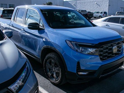 Used 2024 Honda Ridgeline TrailSport image 3