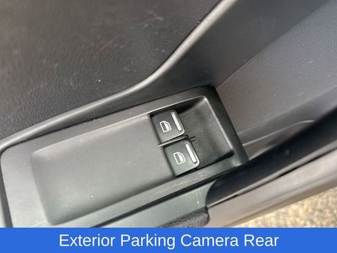 Used 2017 Volkswagen Beetle 1.8T SE image 16