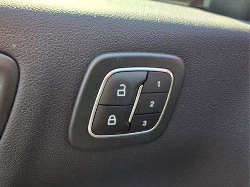 Used 2023 Ford Escape Platinum AWD/4WD image 18