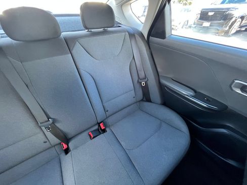 Used 2025 Kia K4 FWD image 37