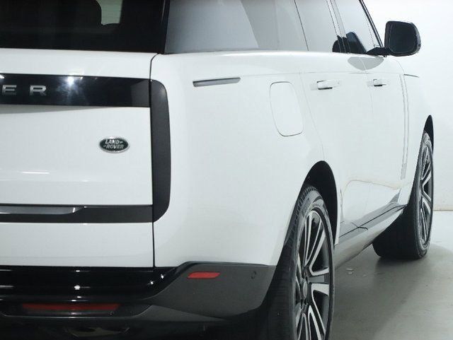 Certified 2023 Land Rover Range Rover SE AWD/4WD image 8