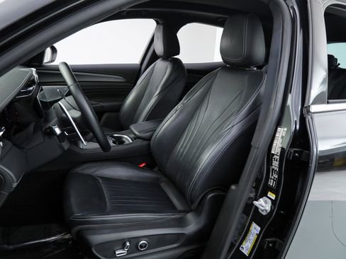 Certified 2023 Maserati Grecale GT image 18