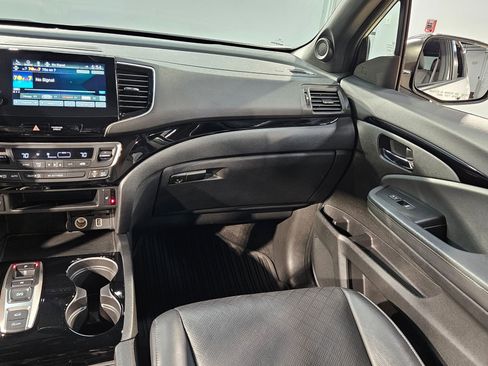 Used 2019 Honda Passport Touring image 11