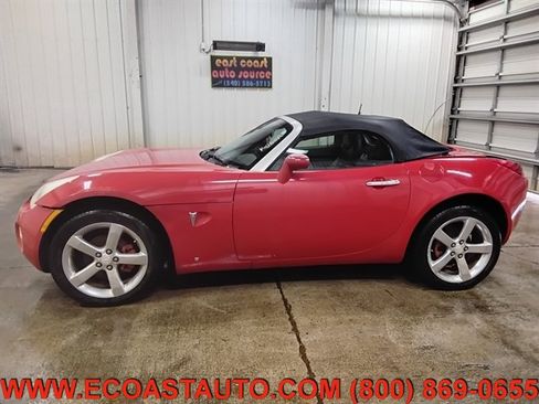 Used 2007 Pontiac Solstice Convertible w/ Premium Package RWD image 5