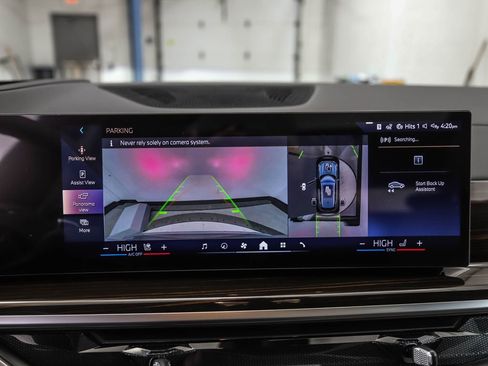 New 2026 BMW X5 xDrive50e w/ Premium Package image 19