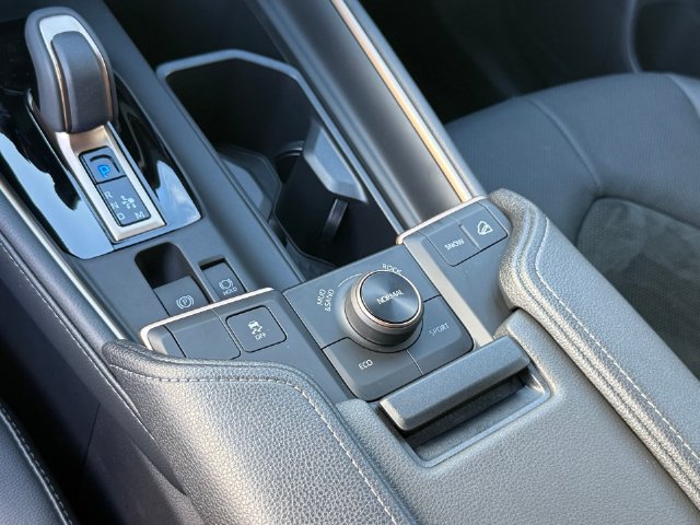 Used 2026 Toyota Grand Highlander AWD Hybrid image 20