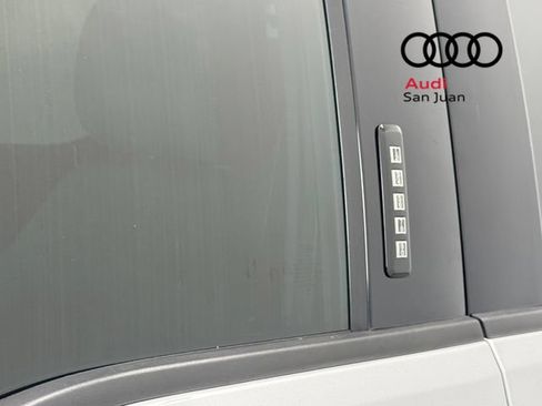 Used 2022 Ford F150 XLT w/ Equipment Group 302A High AWD/4WD image 9