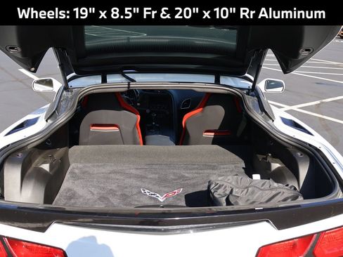 Used 2019 Chevrolet Corvette Stingray Coupe w/ 1LT RWD image 18