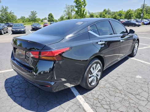 Used 2022 Nissan Altima 2.5 S FWD image 15