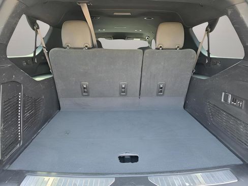 Used 2023 Chevrolet Suburban Premier AWD/4WD image 6