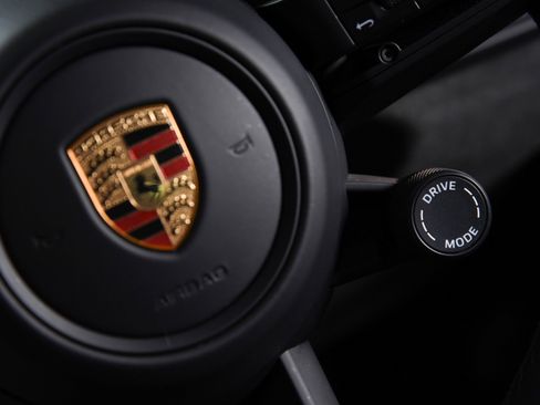 Used 2024 Porsche 911 Carrera GTS image 23