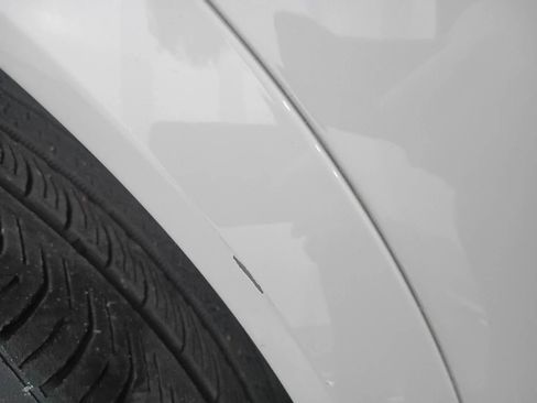 Used 2023 Porsche Cayenne Platinum Edition image 29