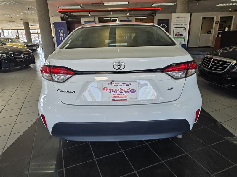 Used 2025 Toyota Corolla LE FWD image 5