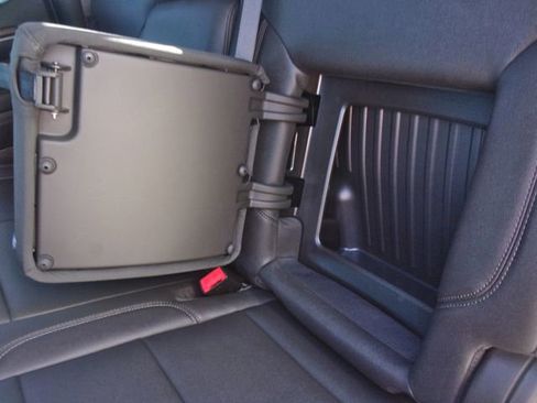 Used 2024 Chevrolet Silverado 1500 LT Trail Boss w/ LT Trail Boss Premium Package AWD/4WD image 29