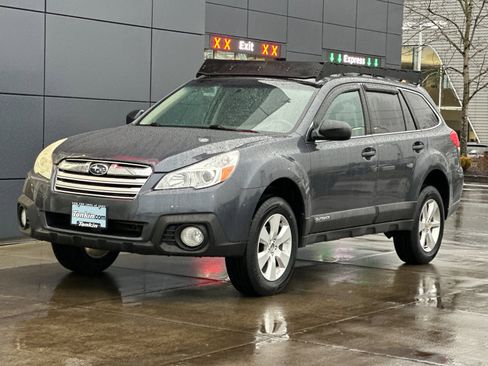 Used 2014 Subaru Outback 2.5i image 7