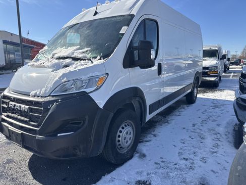 Used 2024 RAM ProMaster 2500 image 21