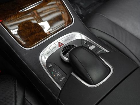 Used 2014 Mercedes-Benz S 550 Sedan image 29