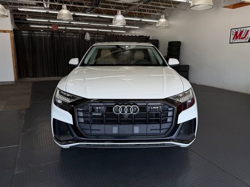 Used 2019 Audi Q8 Prestige w/ Luxury Package AWD/4WD image 2