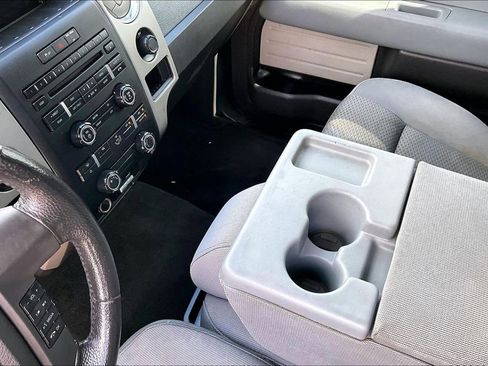 Used 2012 Ford F150 XLT w/ XLT Chrome Pkg image 14