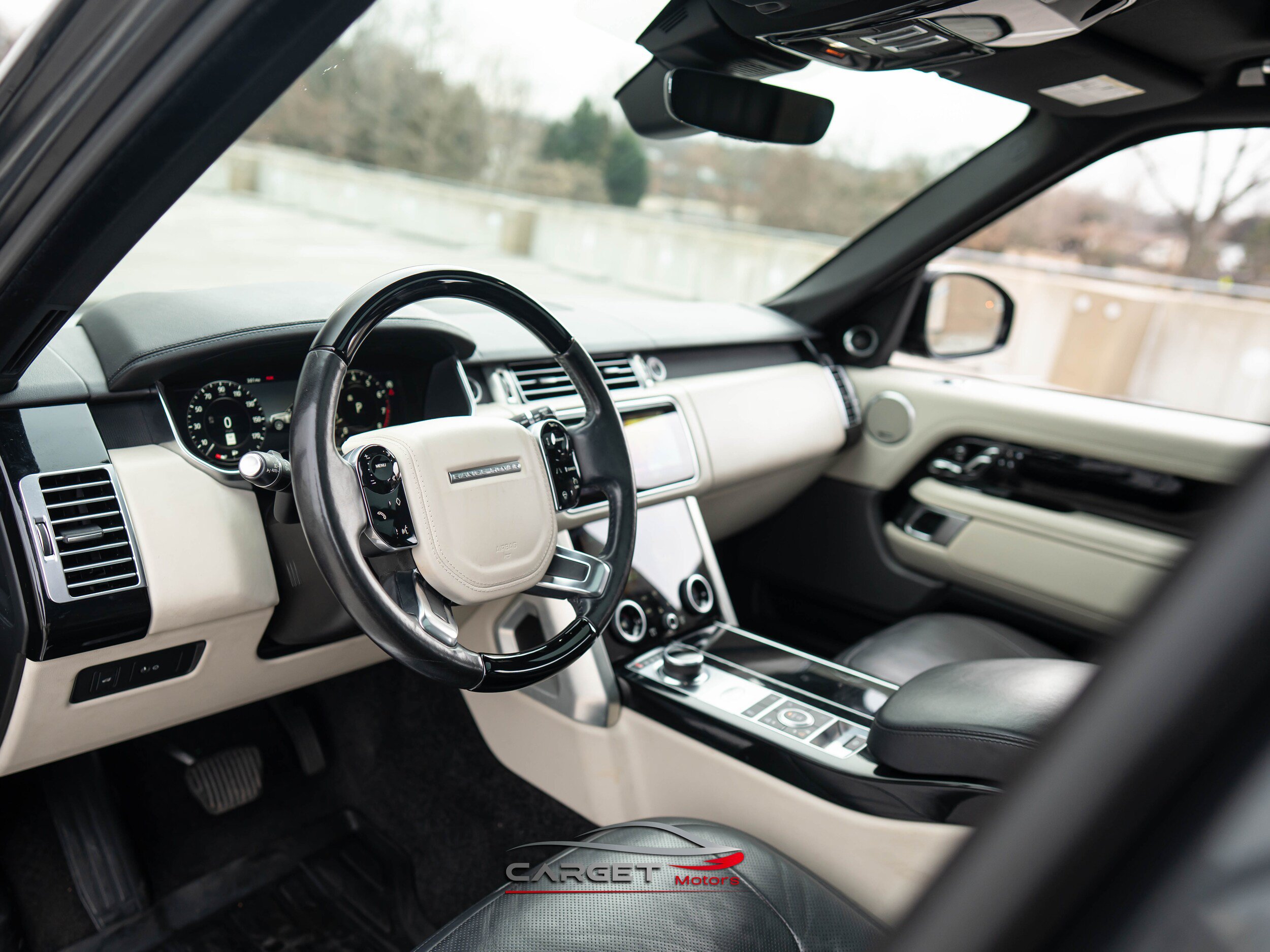 Used 2020 Land Rover Range Rover HSE AWD/4WD image 13
