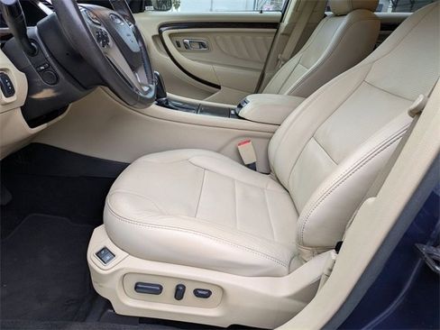 Used 2016 Ford Taurus Limited image 12