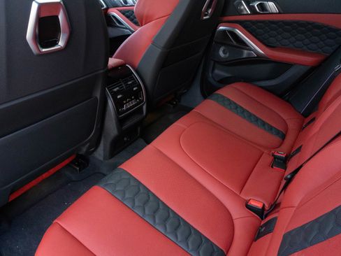 Used 2026 BMW X6 M Competition w/ Executive Package image 37