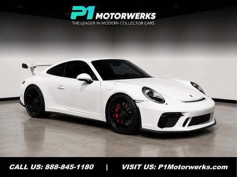 Used 2018 Porsche 911 GT3 RWD image 1