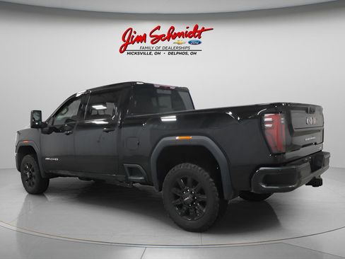 Used 2025 GMC Sierra 2500 AT4 AWD/4WD image 4