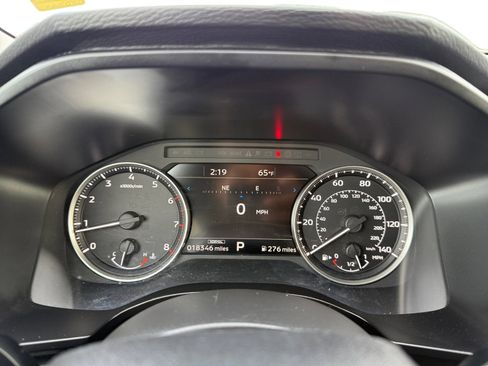 Used 2024 Mitsubishi Outlander SE image 11