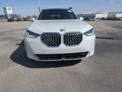 Used 2025 BMW X3 xDrive30i image 2