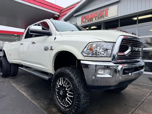 Used 2018 RAM 3500 Laramie Longhorn image 17