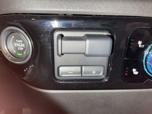 Used 2023 GMC Sierra 1500 Elevation image 29