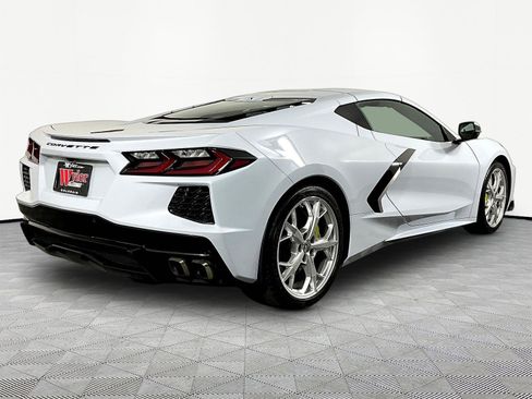 Used 2021 Chevrolet Corvette Stingray Preferred Cpe w/ Engine Appearance Package RWD image 6