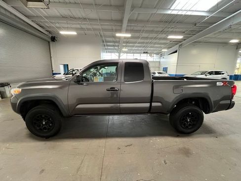 Used 2020 Toyota Tacoma SR w/ SX Package RWD image 6