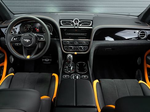 Certified 2026 Bentley Bentayga Speed AWD/4WD image 4