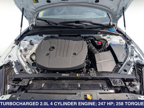 Used 2026 Volvo V60 B5 Cross Country Plus w/ Protection Package Premier AWD/4WD image 25